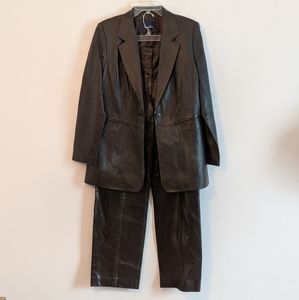 NEW! LEATHER SUIT IN CHOCOLATE SIZE M